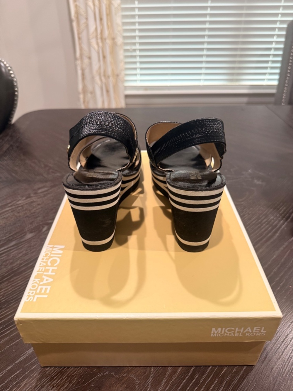 Michael Kors Stockton Wedge - Picture 2 of 3